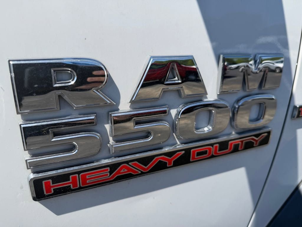 Used 2017 RAM 5500 Laramie AWD/4WD image 9