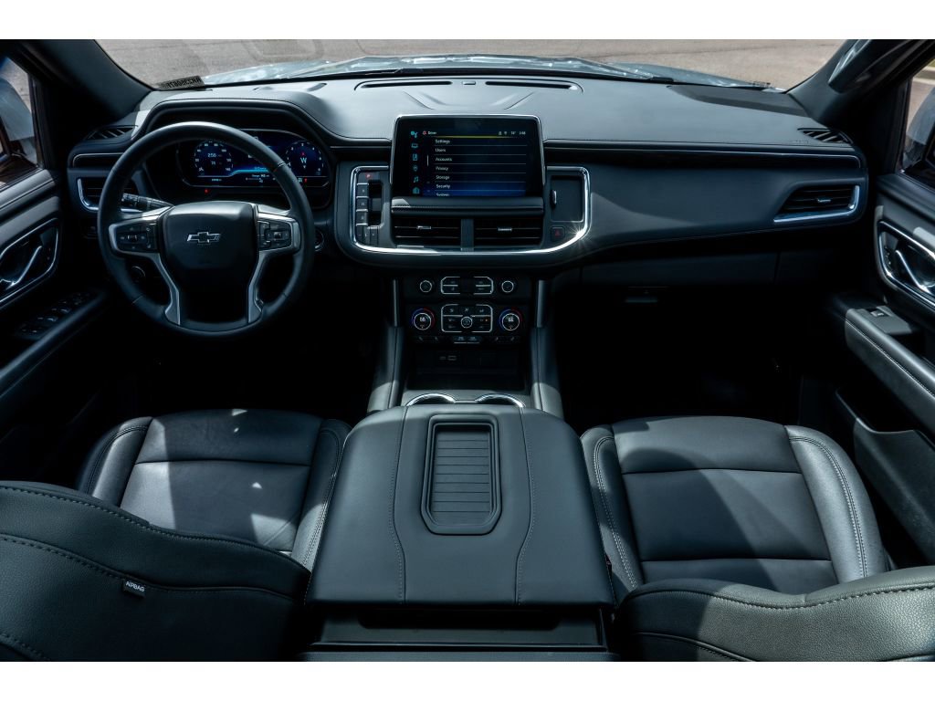 Used 2024 Chevrolet Tahoe Z71 w/ Luxury Package AWD/4WD image 21