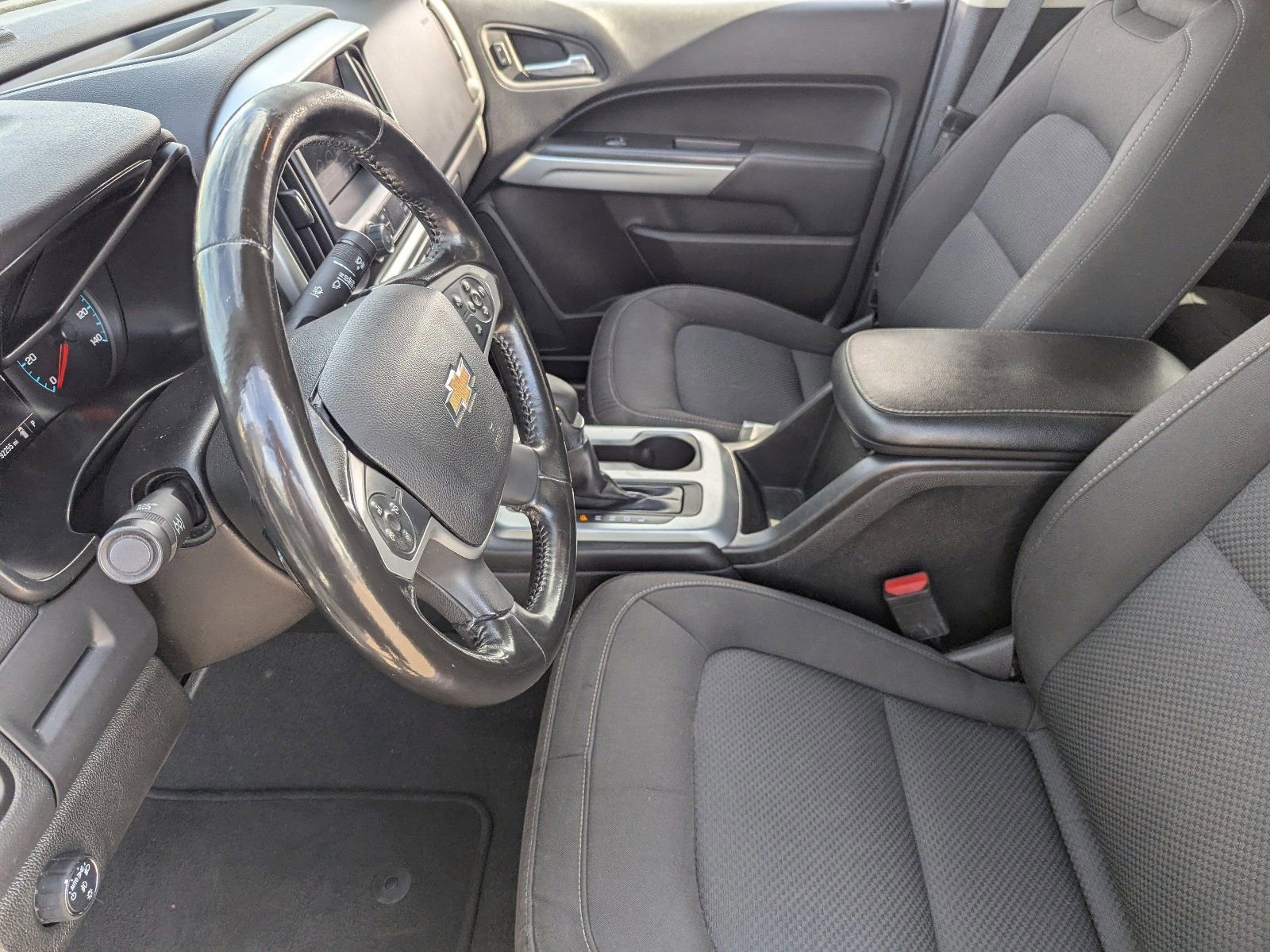 Used 2022 Chevrolet Colorado LT w/ LT Convenience Package image 23