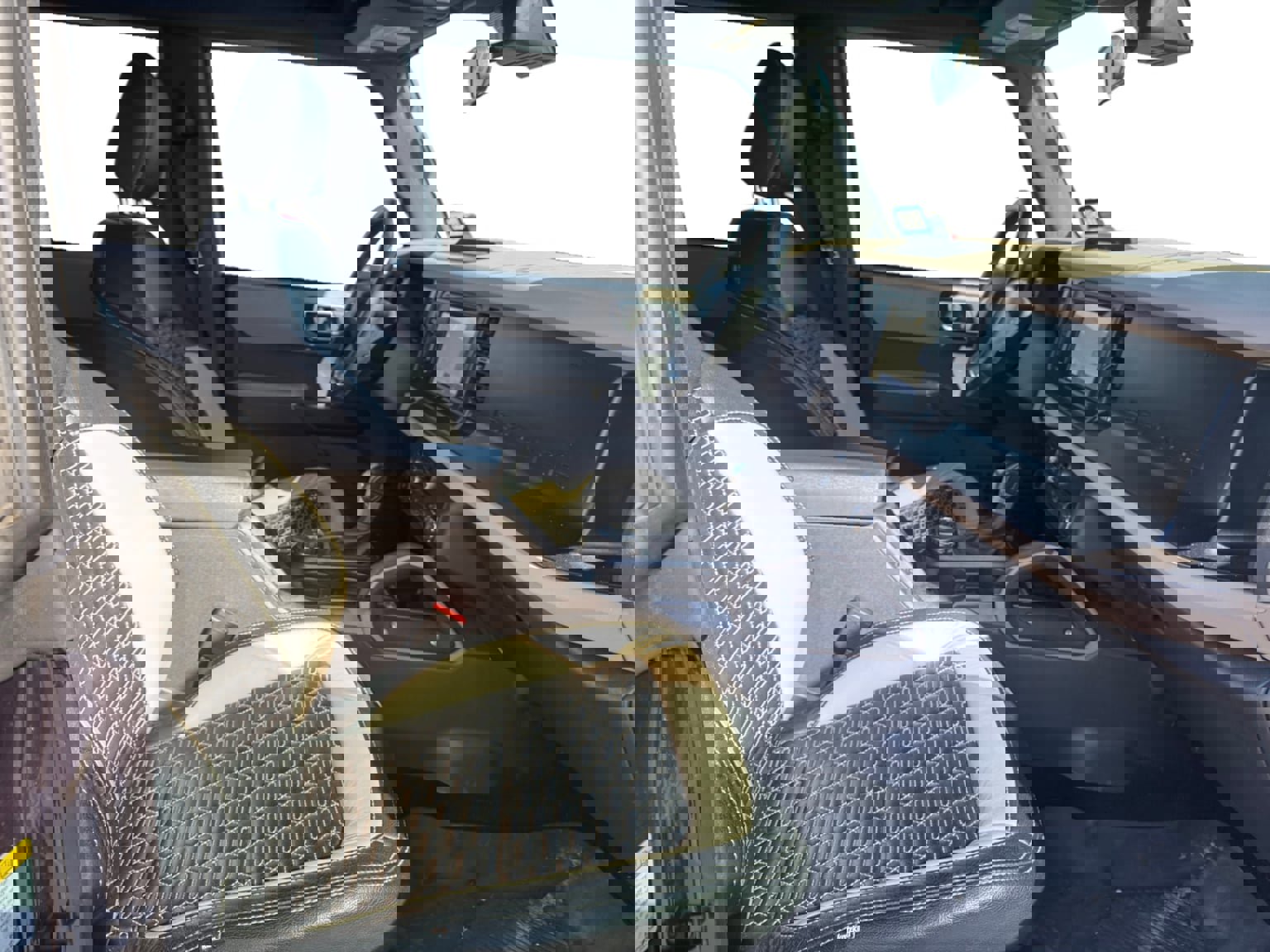 Used 2021 Ford Bronco Big Bend image 15