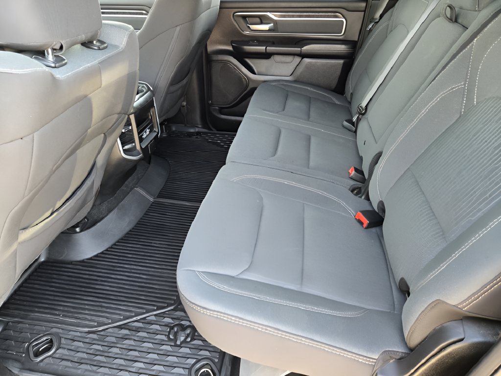 Used 2023 RAM 1500 Big Horn AWD/4WD image 30