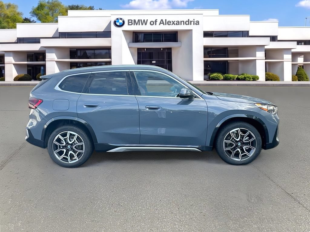 New 2027 BMW X1 xDrive28i AWD/4WD image 4
