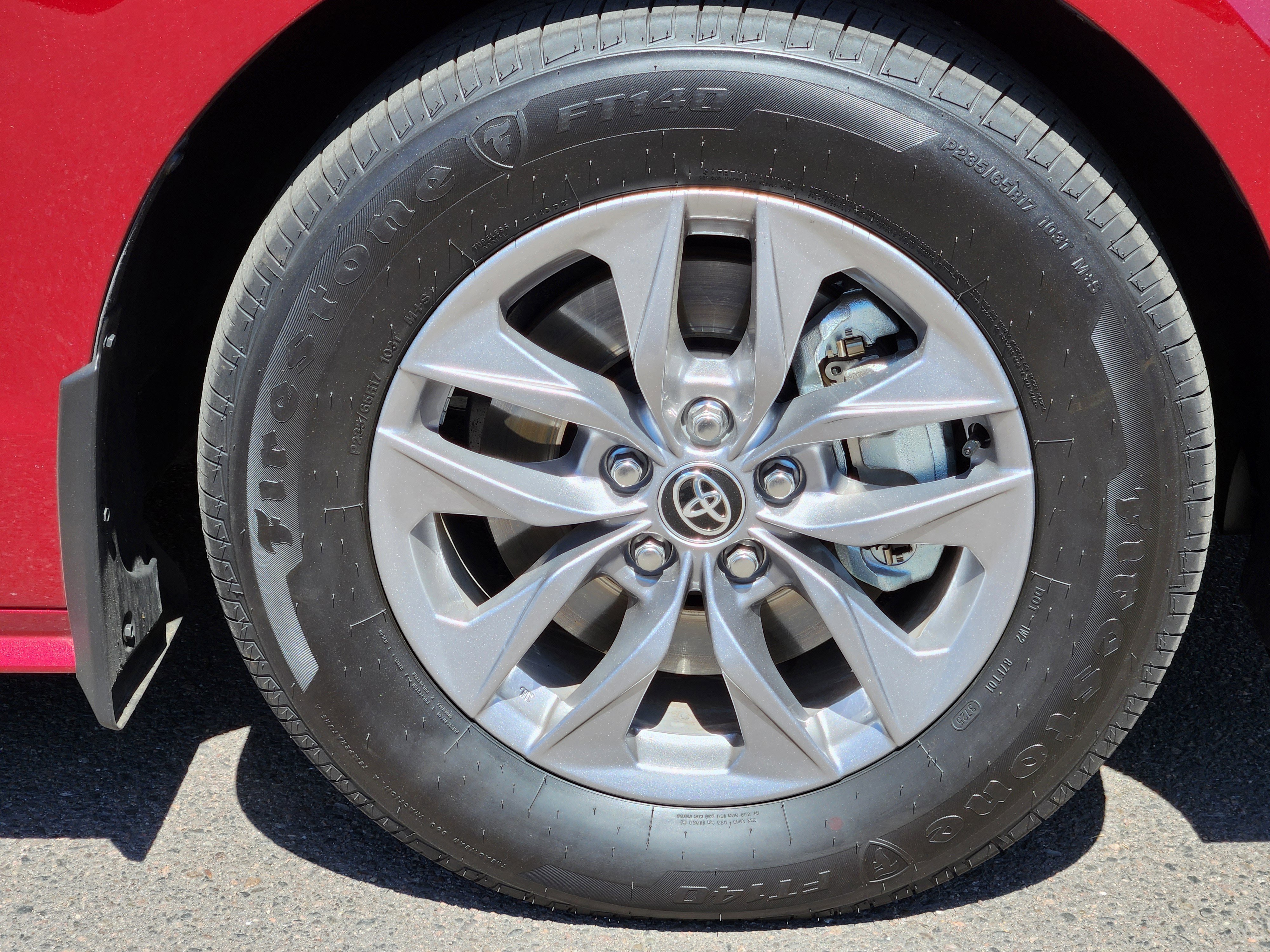 Certified 2026 Toyota Sienna XLE image 8