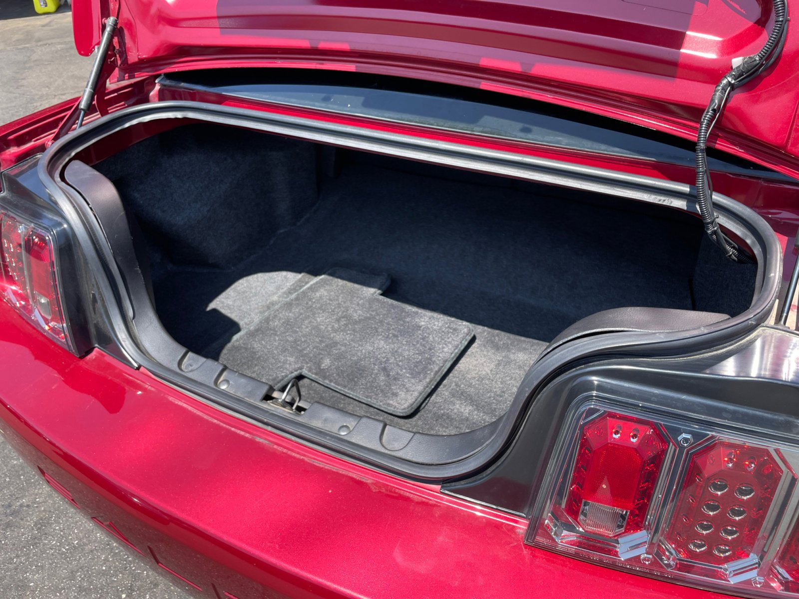 Used 2006 Ford Mustang GT image 29