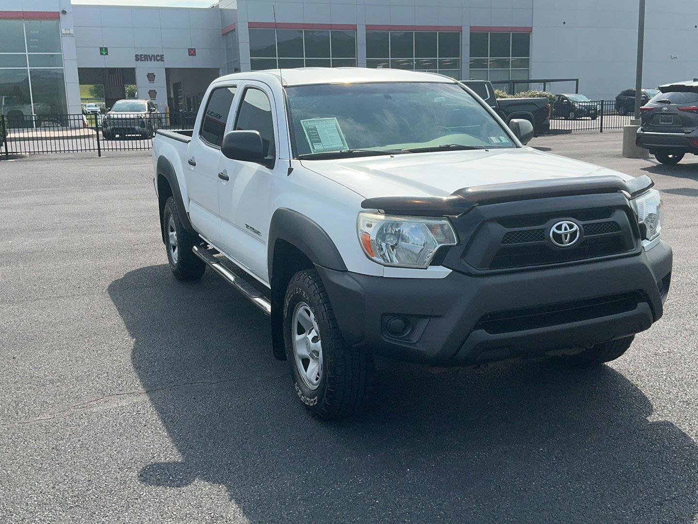 Used 2014 Toyota Tacoma 4x4 Double Cab w/ Convenience Package image 3