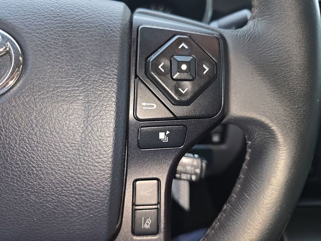 Used 2019 Toyota Sequoia SR5 w/ Premium Package image 13