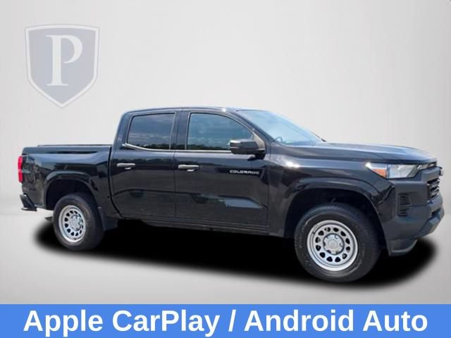 Used 2023 Chevrolet Colorado W/T RWD image 2