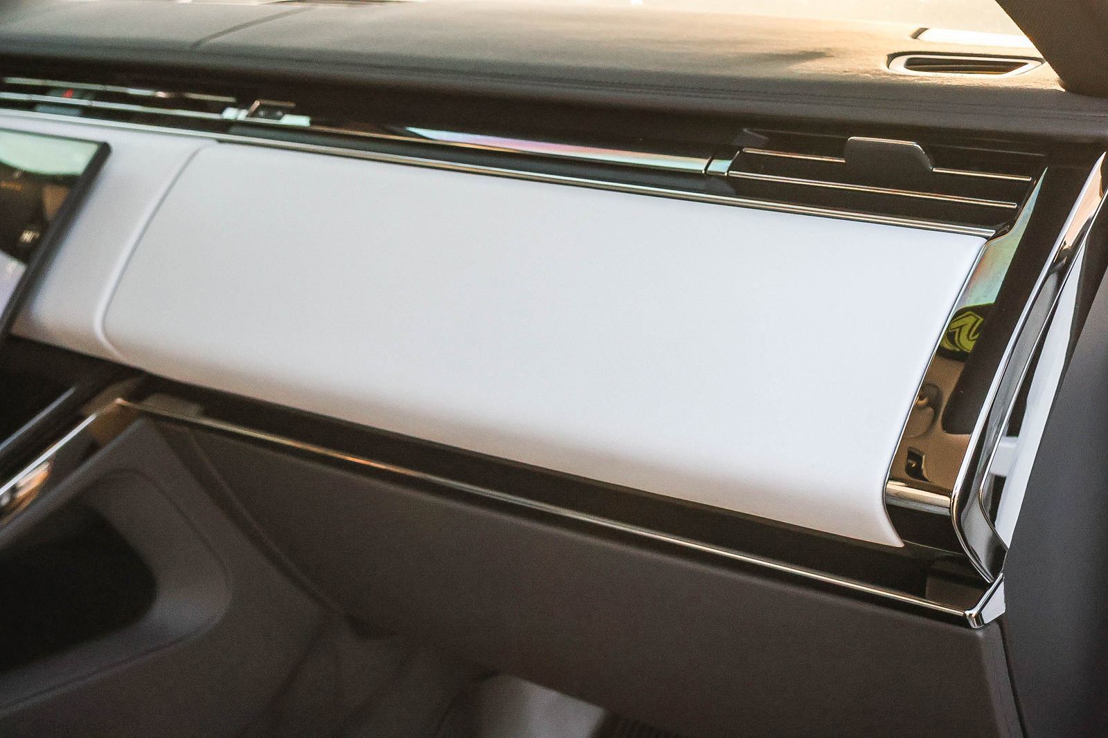 Used 2025 Land Rover Range Rover Sport Dynamic SE image 19