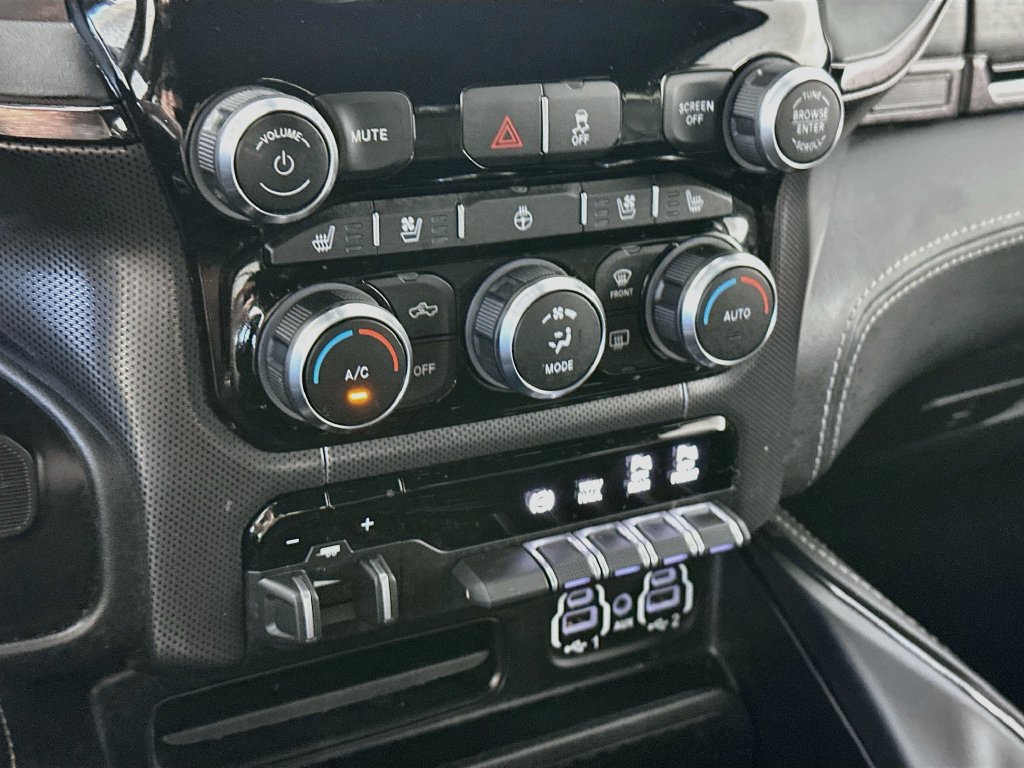 Used 2023 RAM 2500 Limited w/ Night Edition AWD/4WD image 18