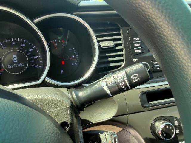 Used 2015 Kia Optima LX FWD image 18