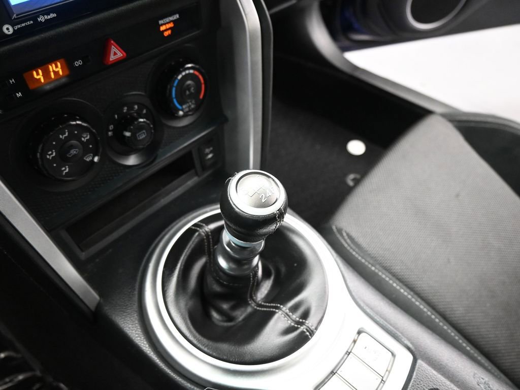 Used 2017 Toyota 86 image 13