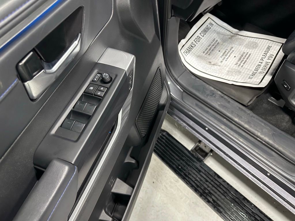 Used 2024 Toyota Tundra Platinum image 9