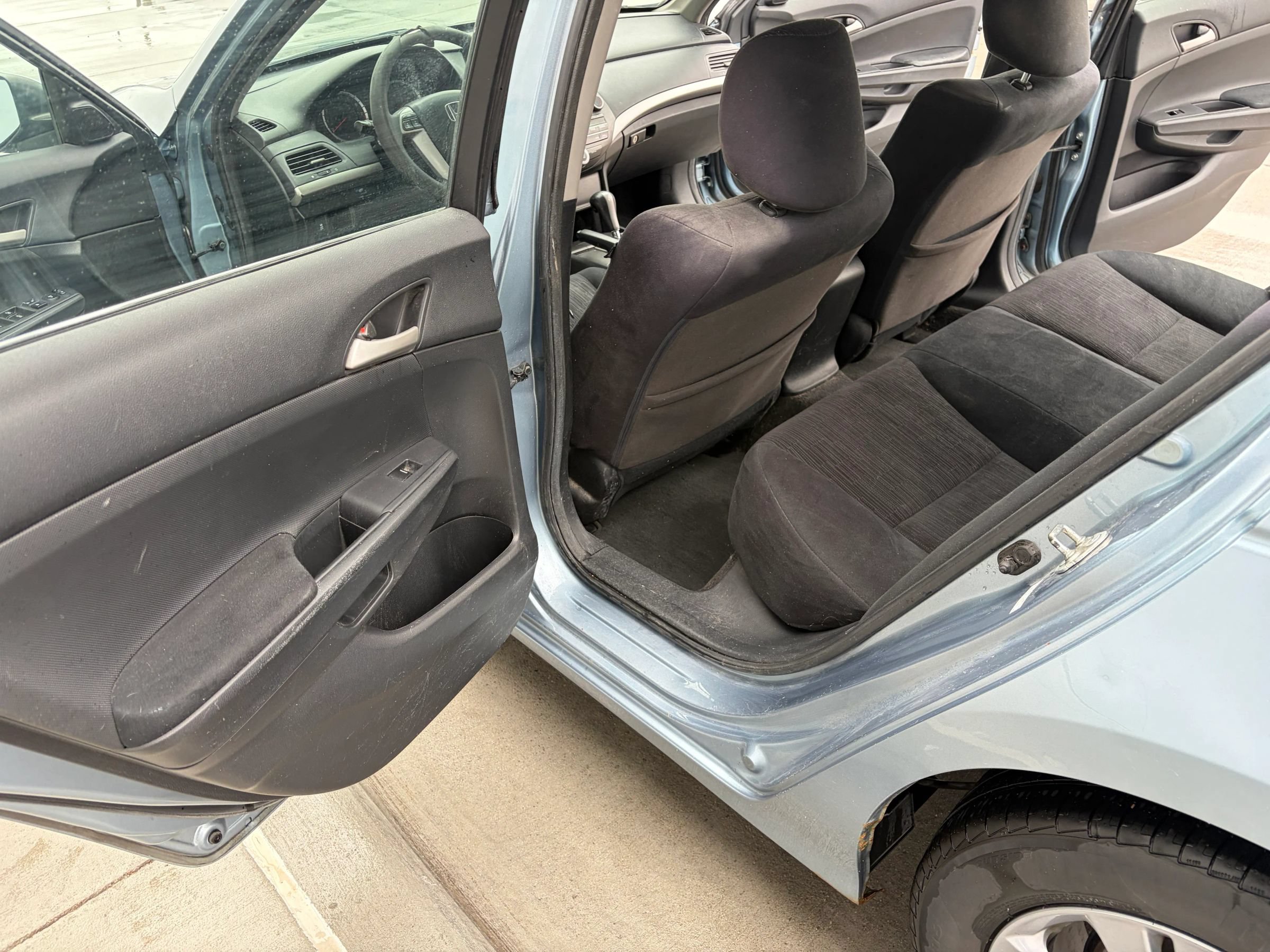 Used 2011 Honda Accord LX-P image 10