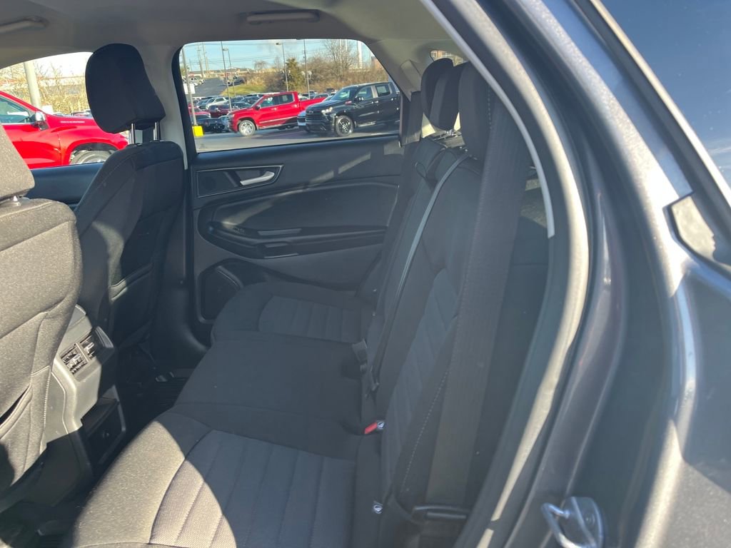 Used 2024 Ford Edge SE w/ Black Appearance Package image 22