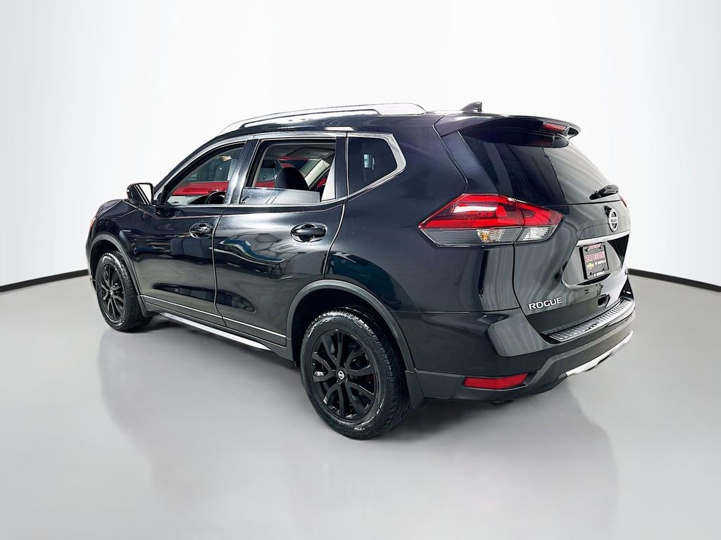 Used 2018 Nissan Rogue SV image 6