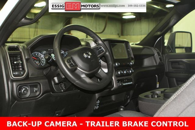 New 2024 RAM 2500 Tradesman w/ Chrome Appearance Group image 16