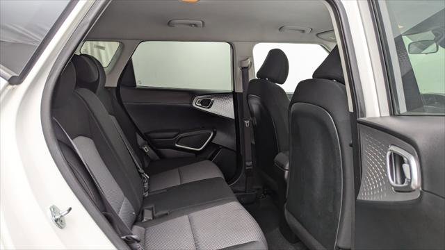 Used 2023 Kia Soul LX w/ Option Group 015 FWD image 21