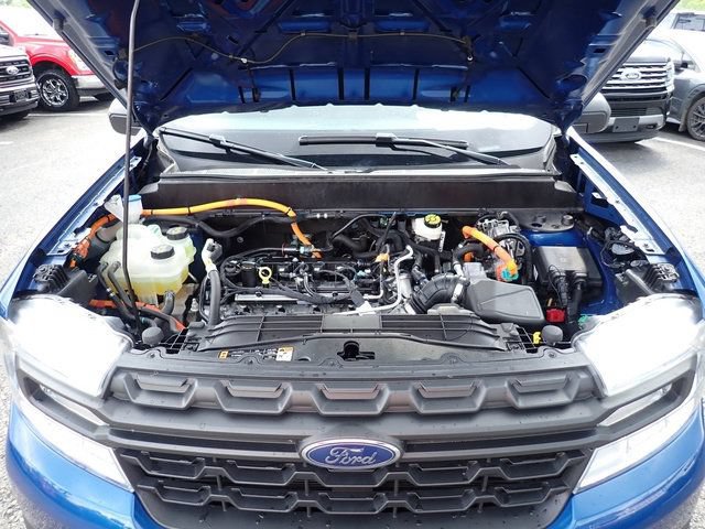 Certified 2023 Ford Maverick XL FWD image 14