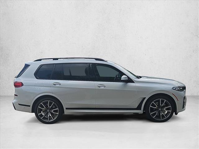 Used 2022 BMW X7 M50i AWD/4WD image 4