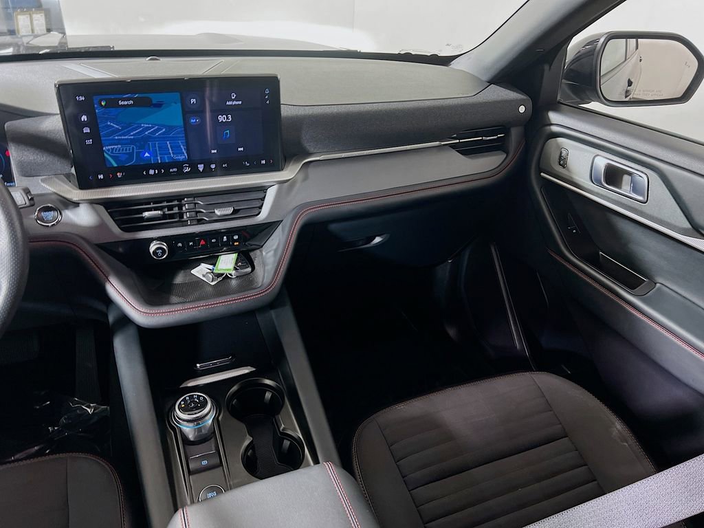 Used 2025 Ford Explorer ST-Line w/ ST-Line Street Pack image 20