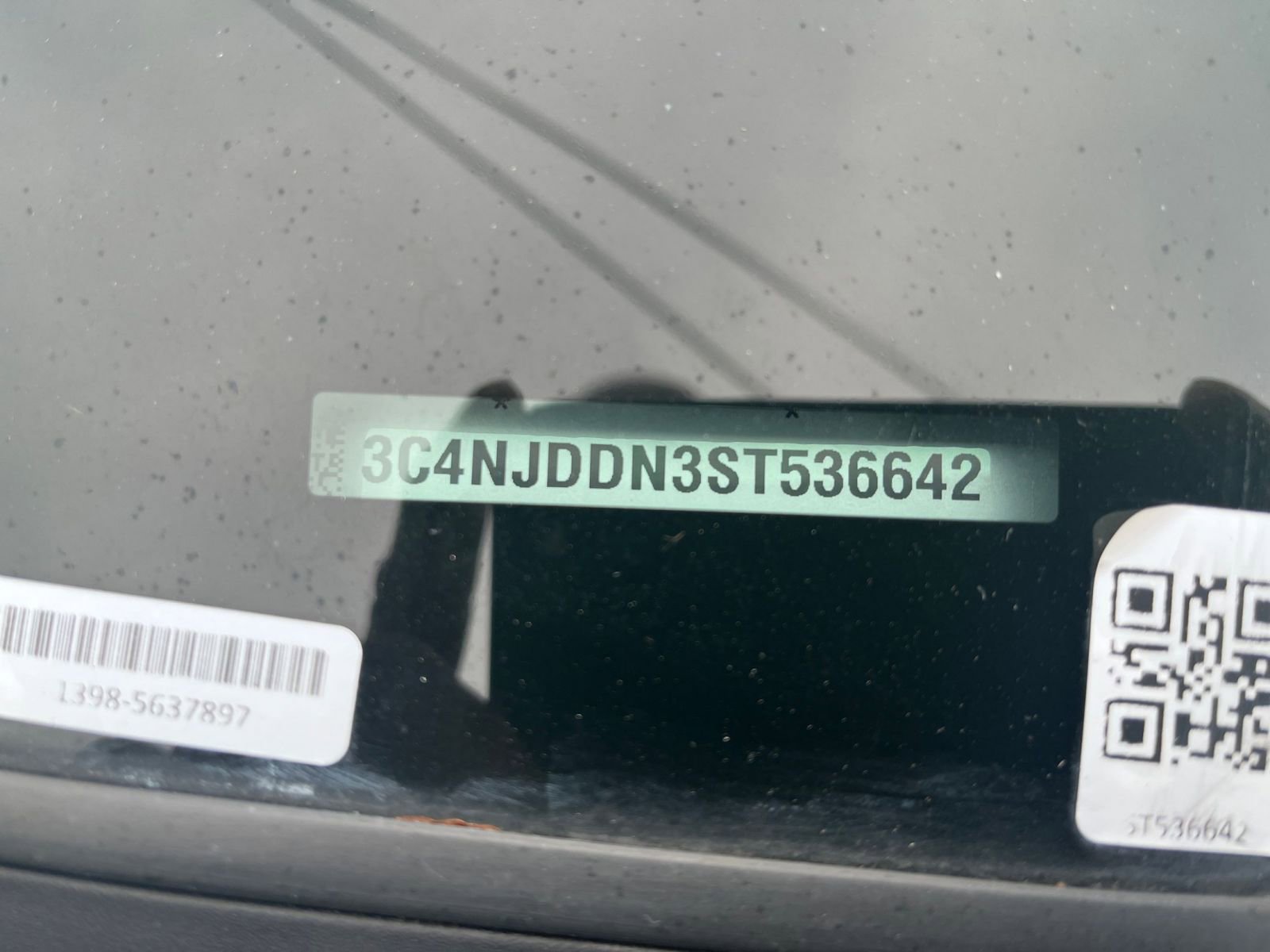 Used 2025 Jeep Compass Trailhawk image 28