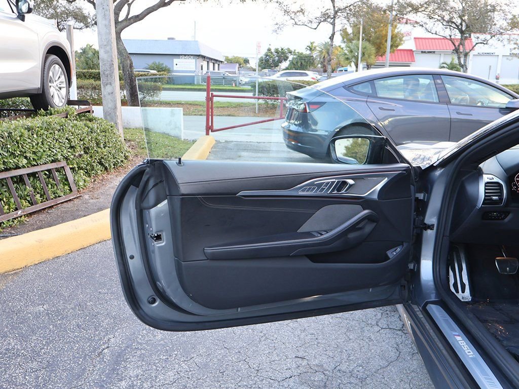 Used 2023 BMW M850i xDrive Convertible AWD/4WD image 23