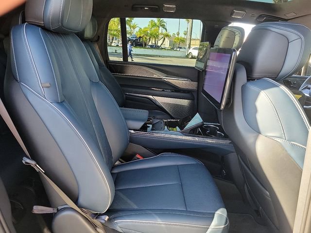 Used 2025 Cadillac Escalade IQ Luxury 2 image 25