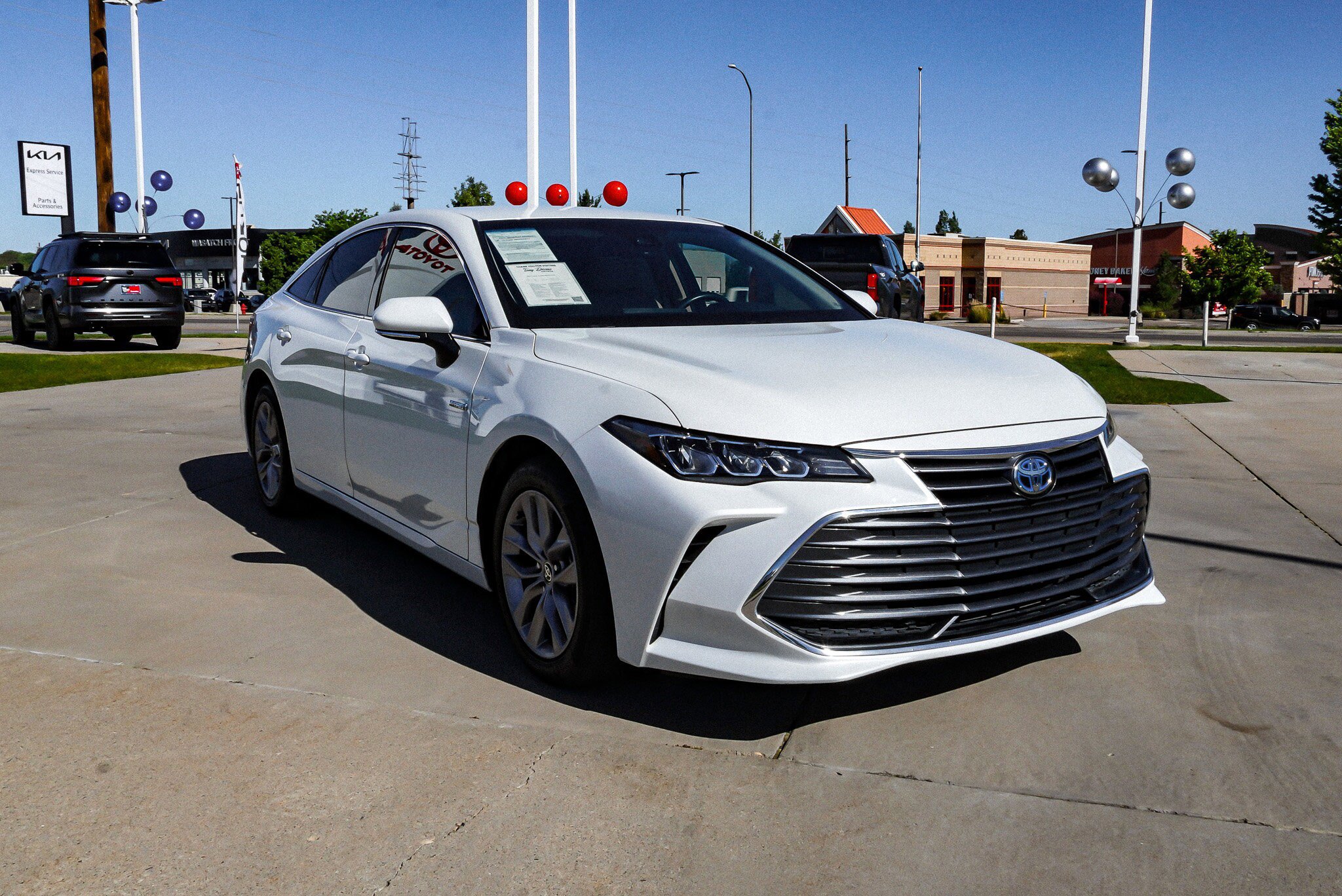 Certified 2021 Toyota Avalon XLE FWD image 6