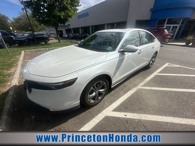 Certified 2024 Honda Accord EX image 1