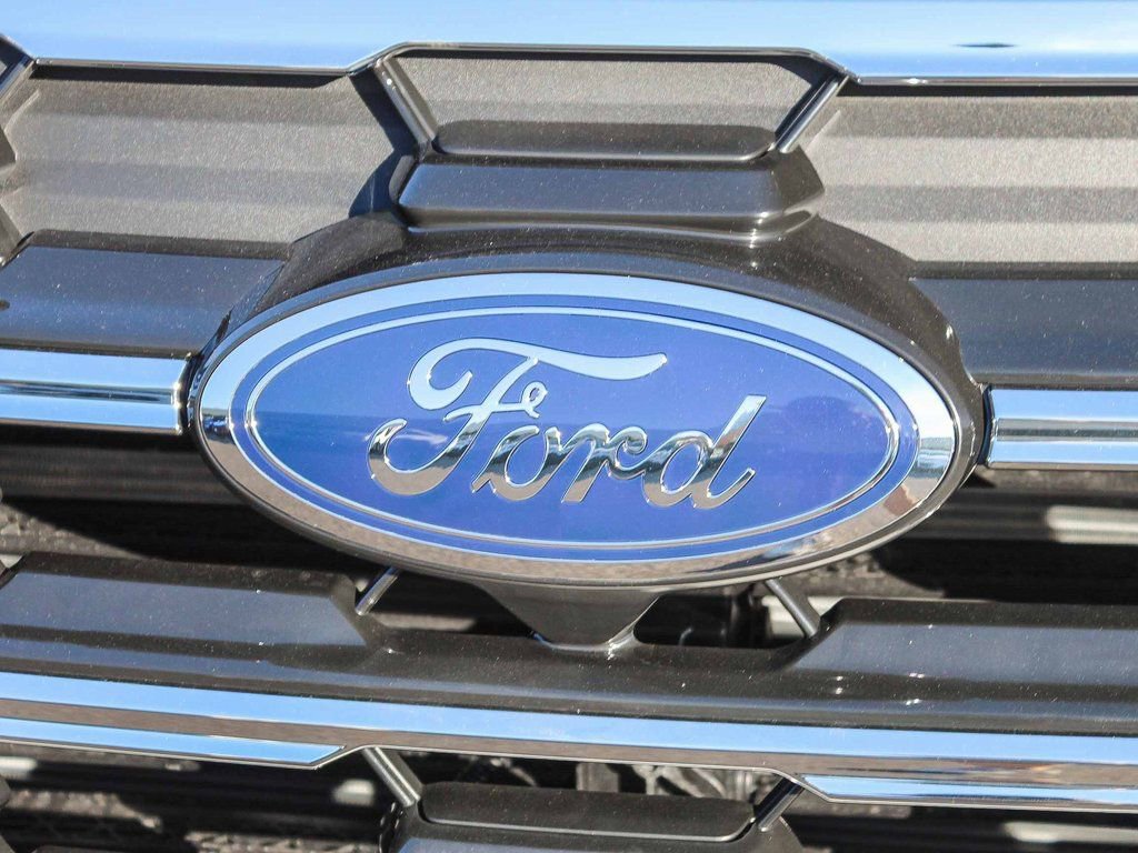 New 2026 Ford Explorer Active w/ Active Comfort Package RWD image 5