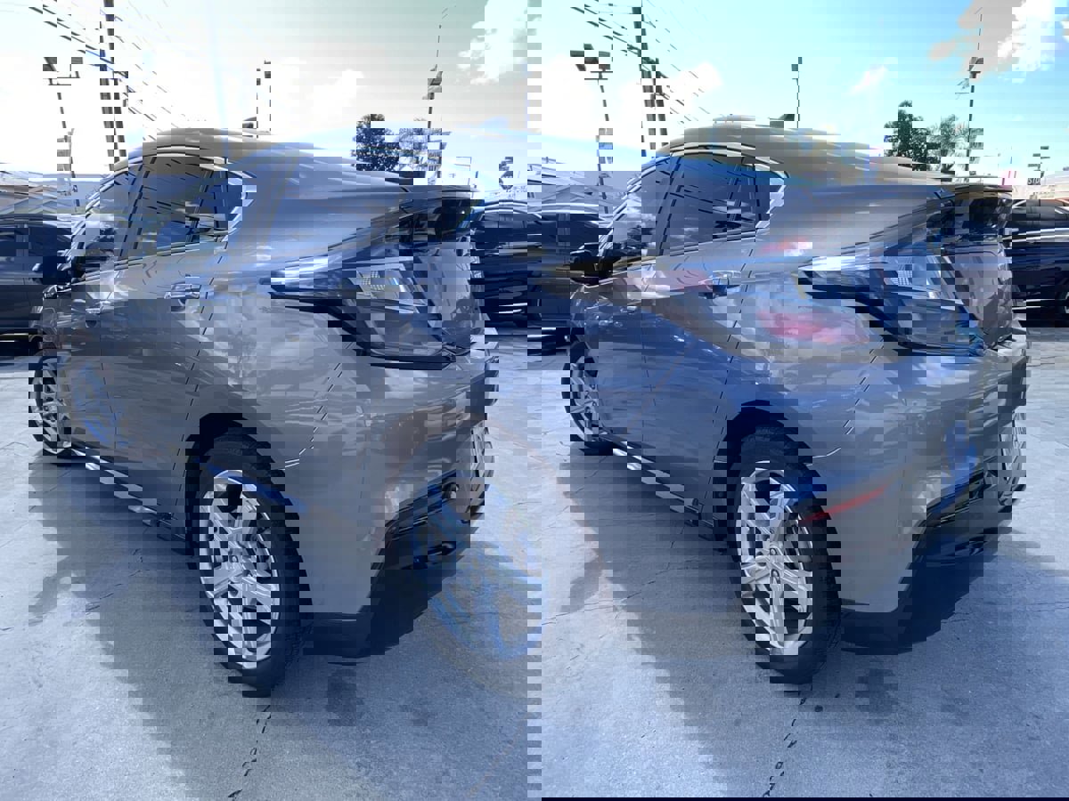 Used 2018 Chevrolet Volt LT image 4