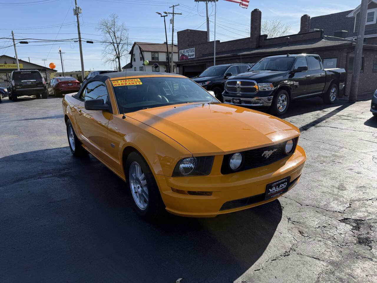 Used 2007 Ford Mustang GT RWD image 4
