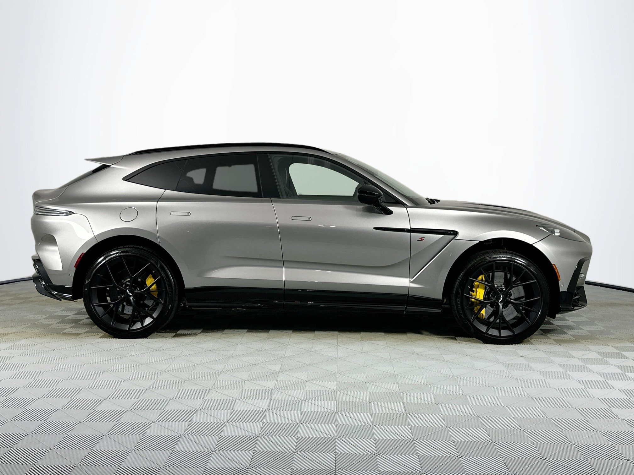 New 2026 Aston Martin DBX 707 AWD/4WD image 4