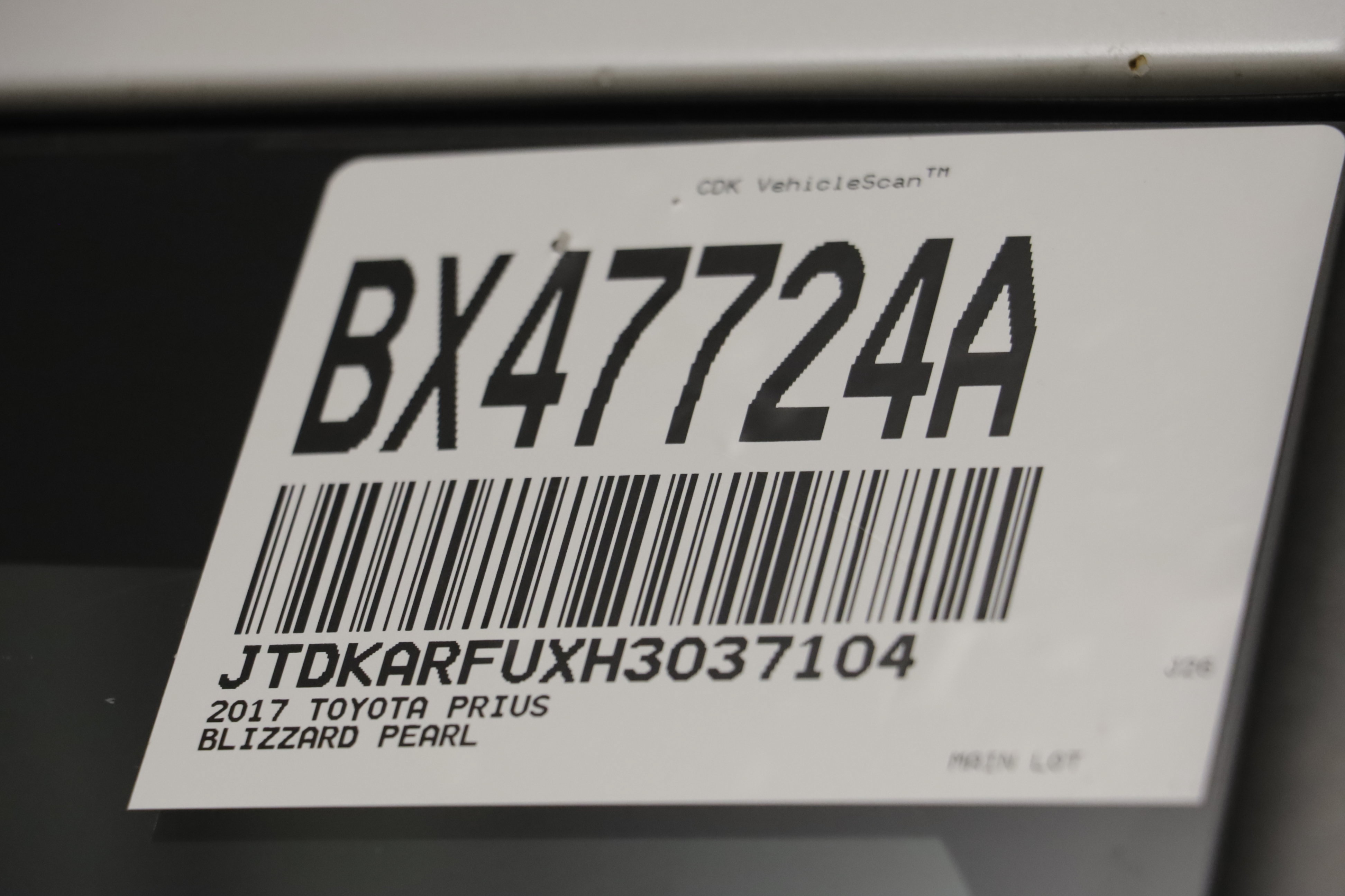 Used 2017 Toyota Prius Three Touring w/ Carpet Mat Package FWD image 23