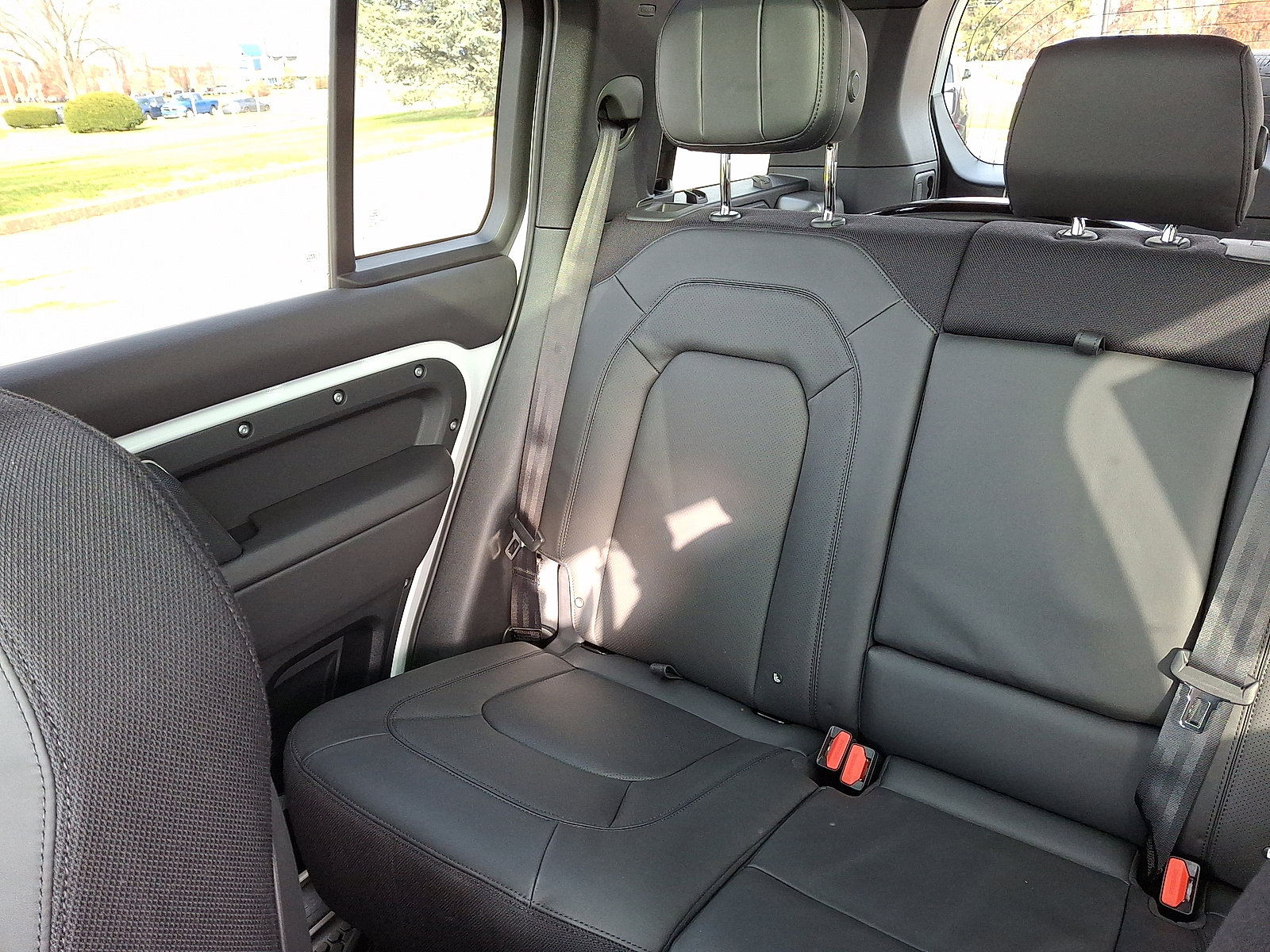 New 2026 Land Rover Defender 110 V8 image 15