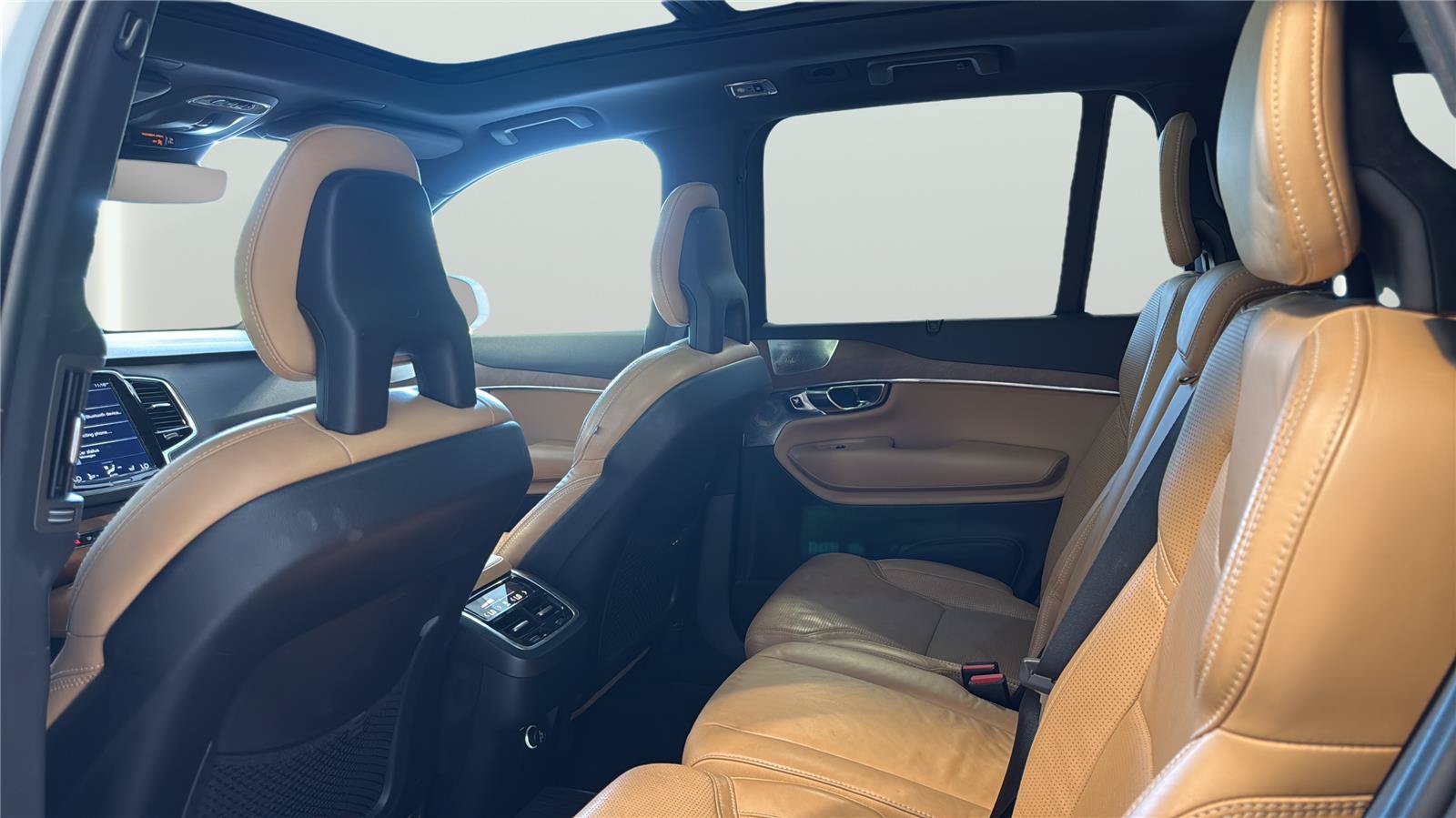 Used 2017 Volvo XC90 T6 Inscription w/ Vision Package AWD/4WD image 17