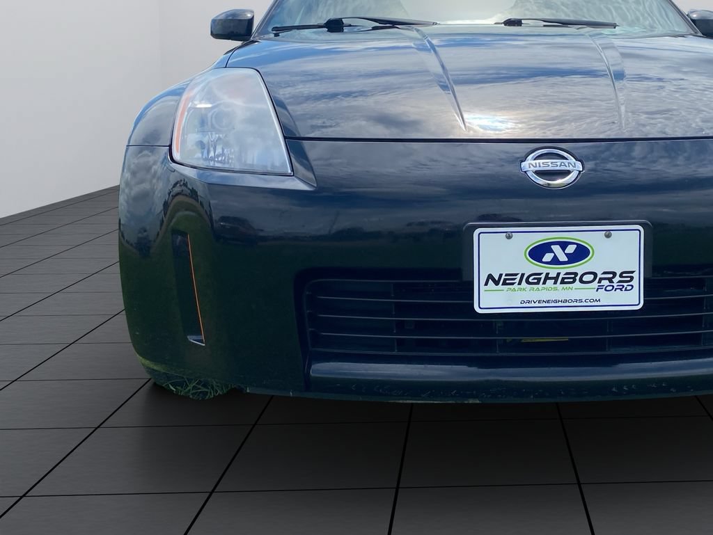 Used 2005 Nissan 350Z Touring RWD image 10