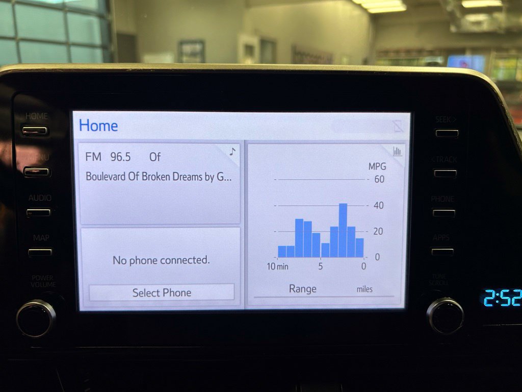 Used 2019 Toyota C-HR XLE FWD image 17