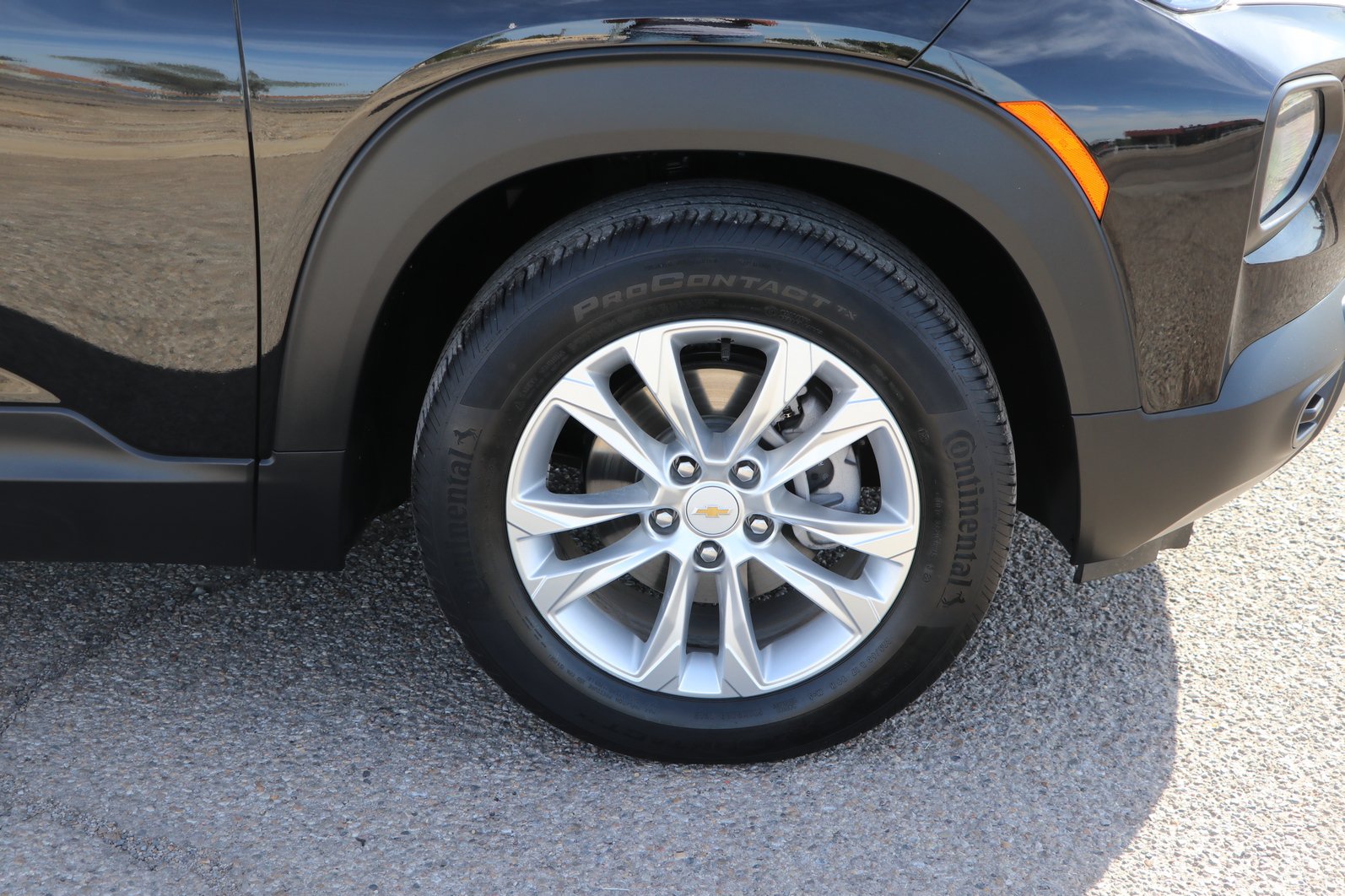 Used 2023 Chevrolet TrailBlazer LS FWD image 9