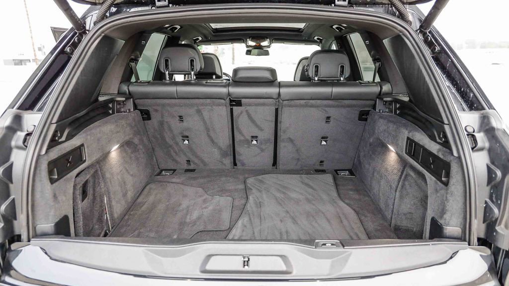 Used 2024 BMW X5 xDrive40i w/ Premium Package image 31