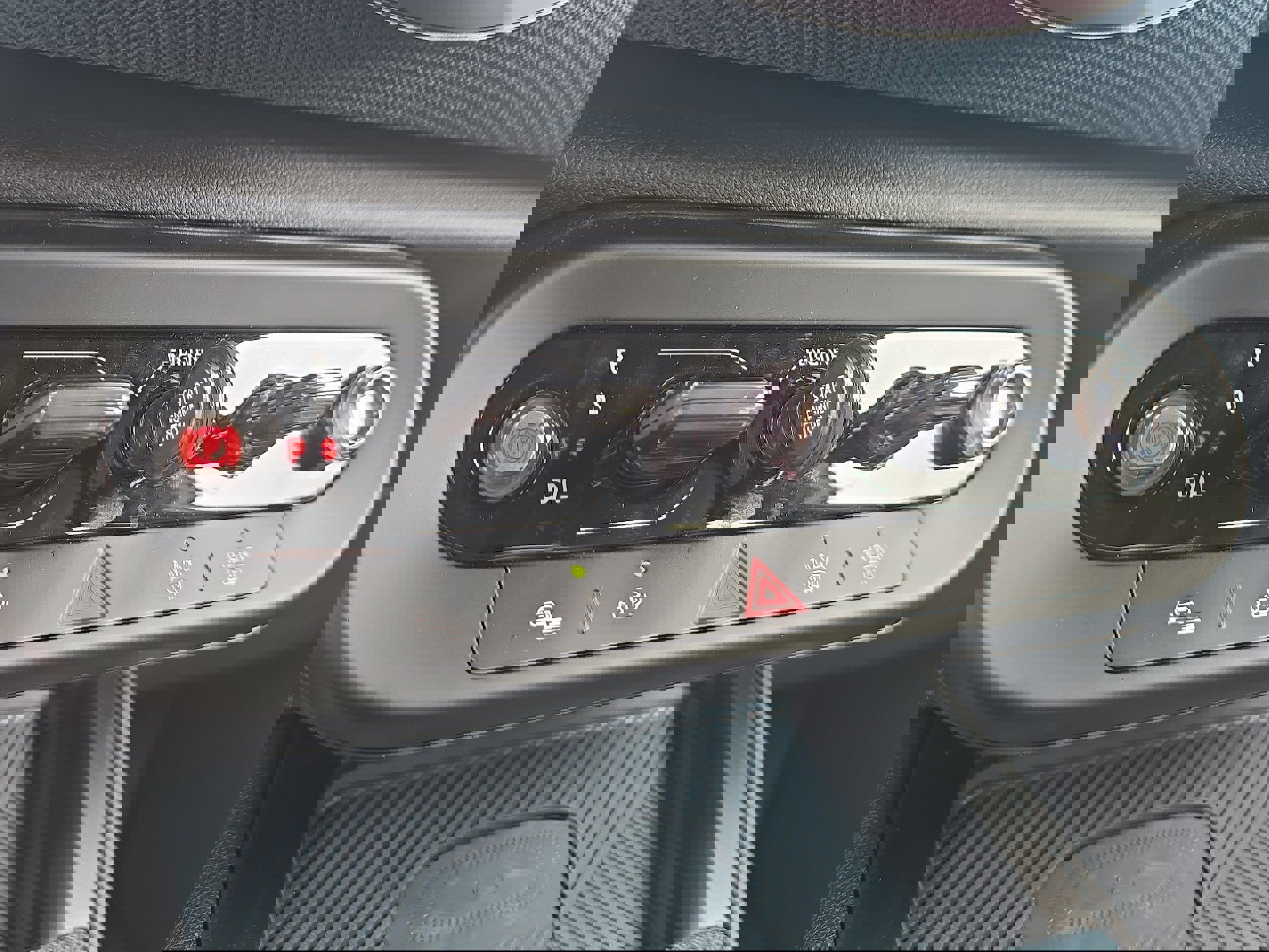 Certified 2025 MINI Cooper Countryman S w/ Comfort Package Max image 23