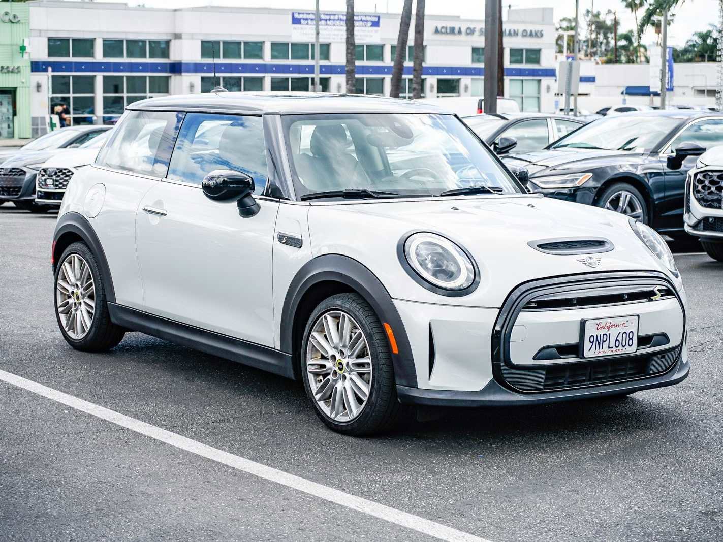 Used 2023 MINI Cooper SE image 5
