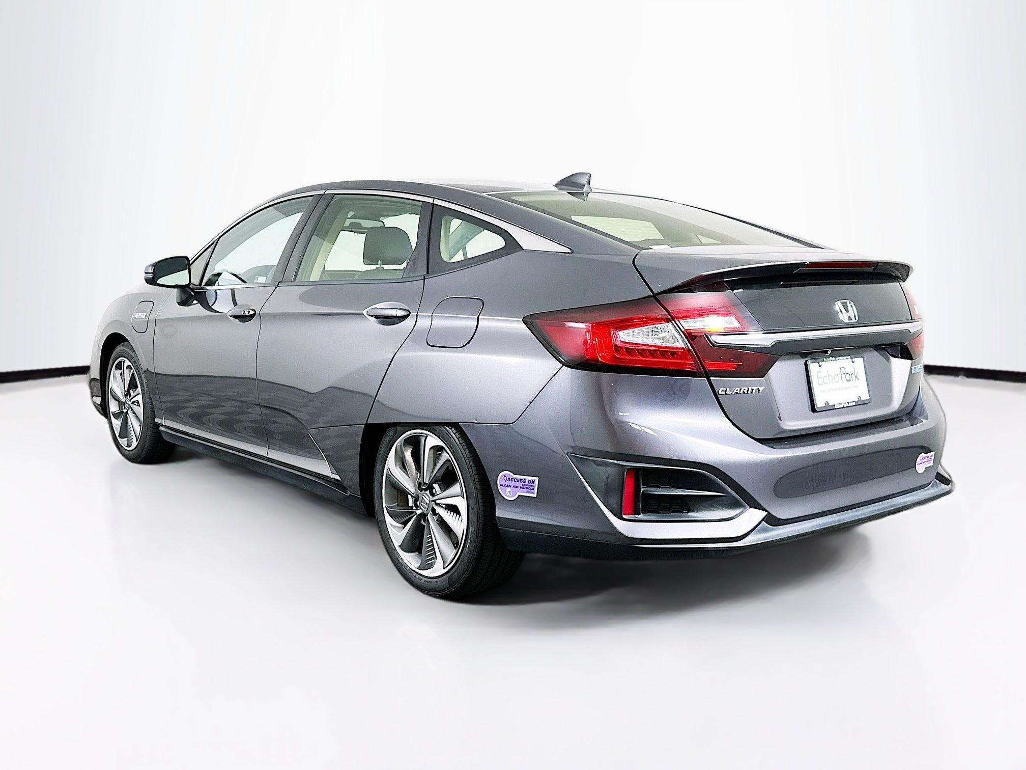 Used 2019 Honda Clarity Plug-In Hybrid image 5