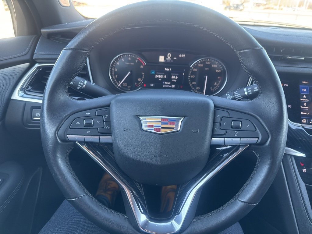 Certified 2025 Cadillac XT6 Premium Luxury image 14