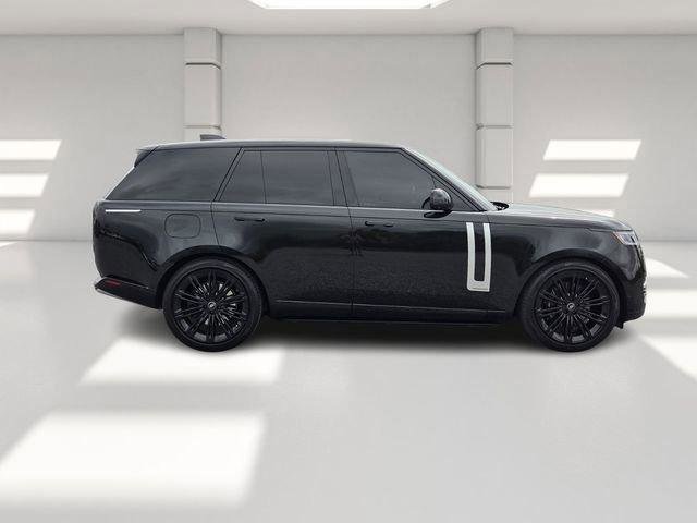 Used 2024 Land Rover Range Rover Autobiography image 6