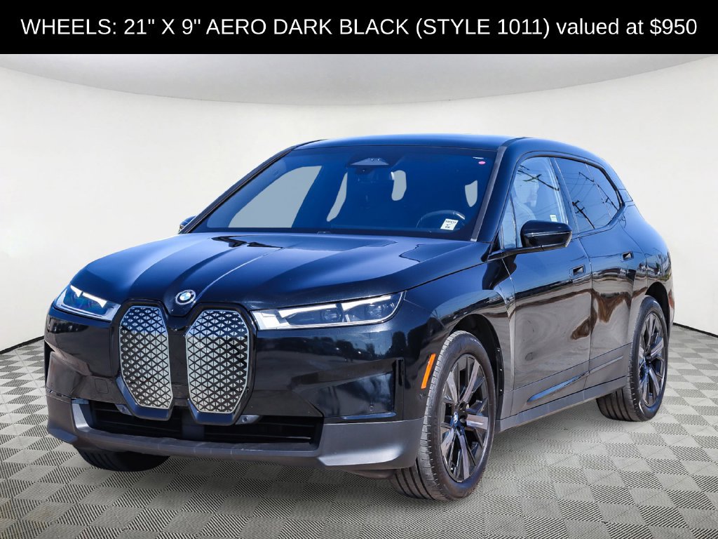 Used 2024 BMW iX xDrive50 w/ Premium Package AWD/4WD image 3