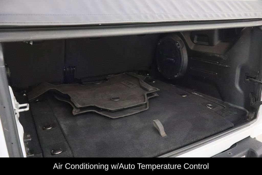 Used 2022 Jeep Wrangler Unlimited Sport image 10