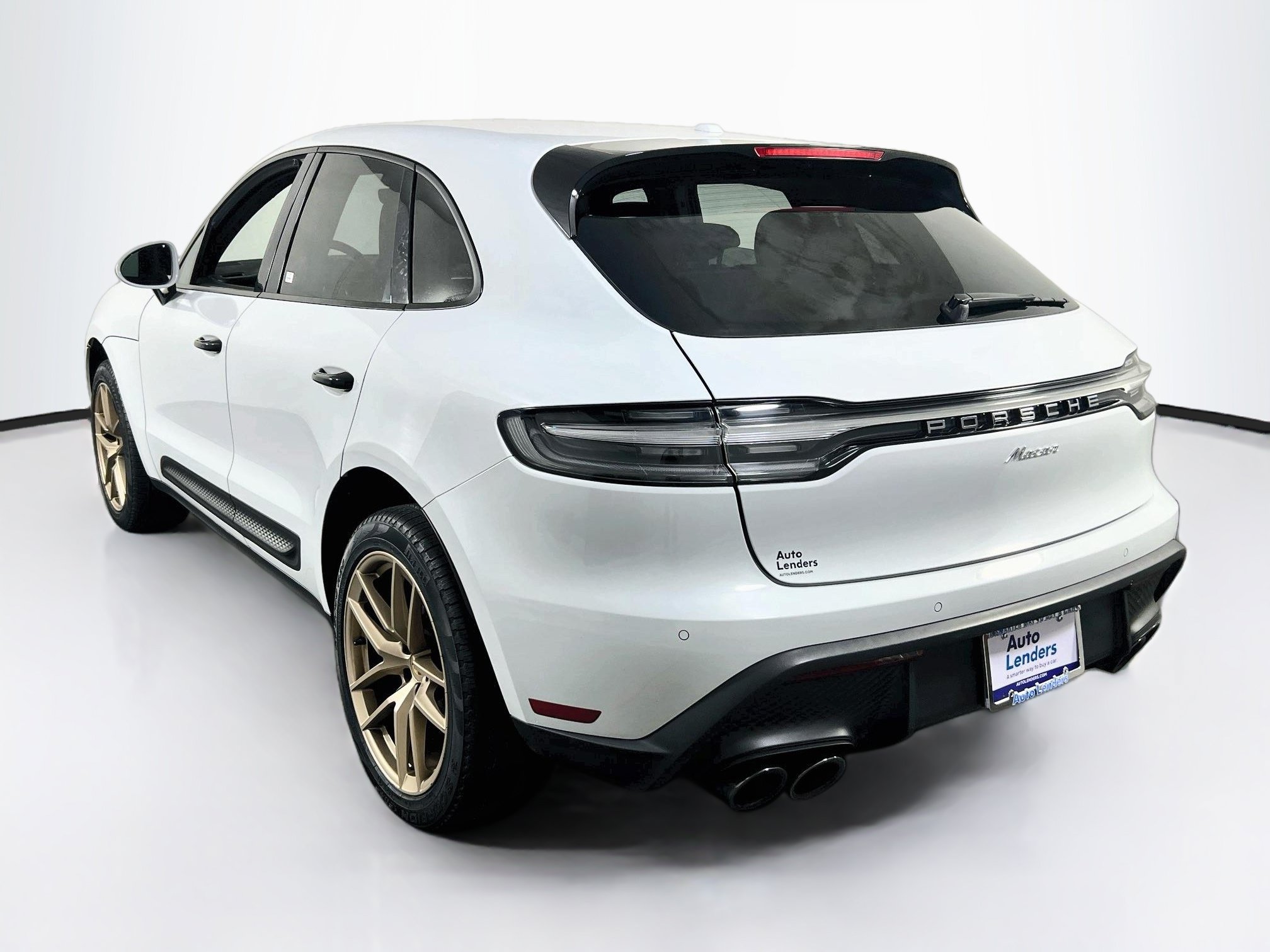 Used 2022 Porsche Macan AWD/4WD image 7