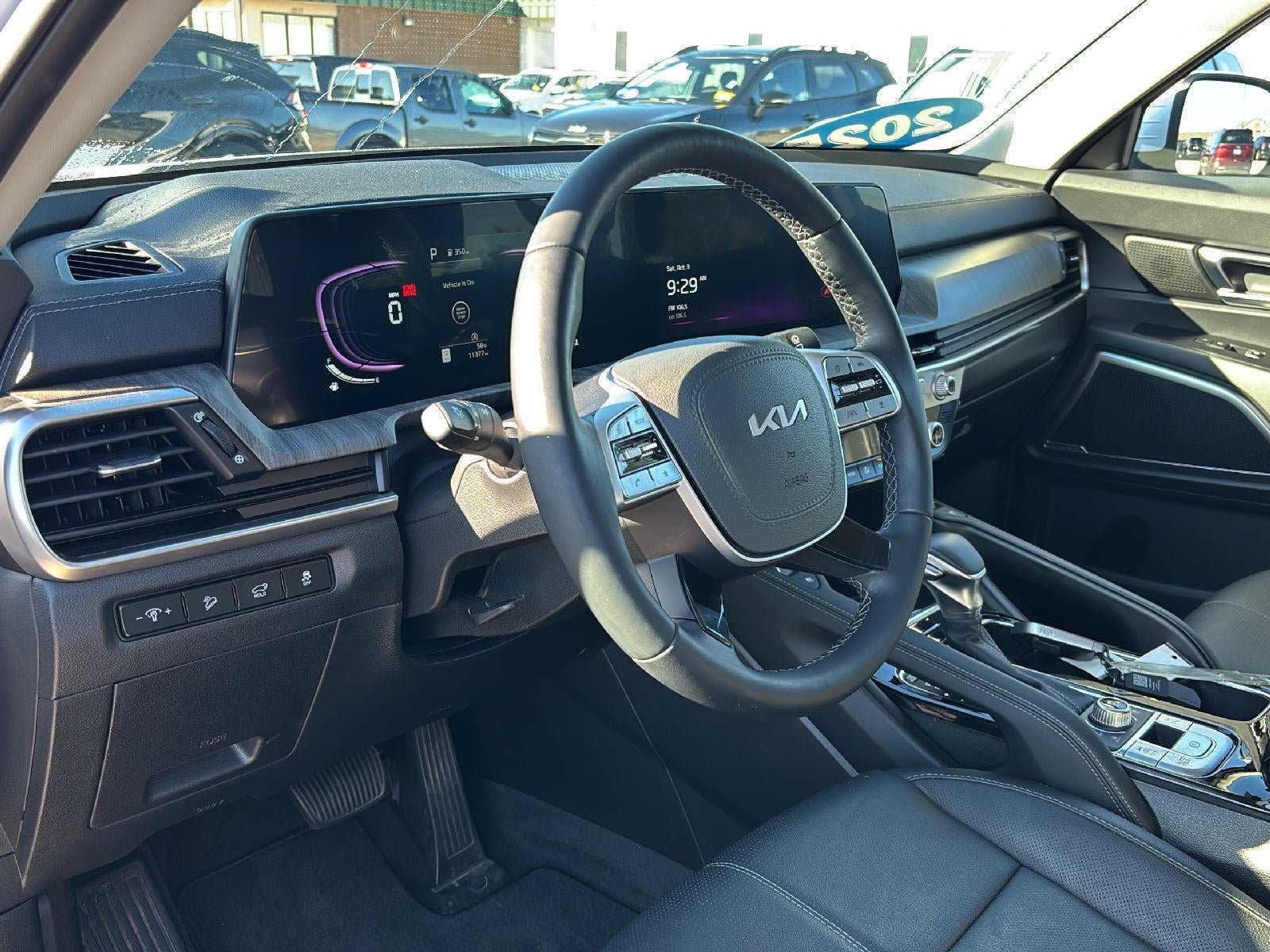 Certified 2025 Kia Telluride EX w/ EX Captain's Chair Package AWD/4WD image 11