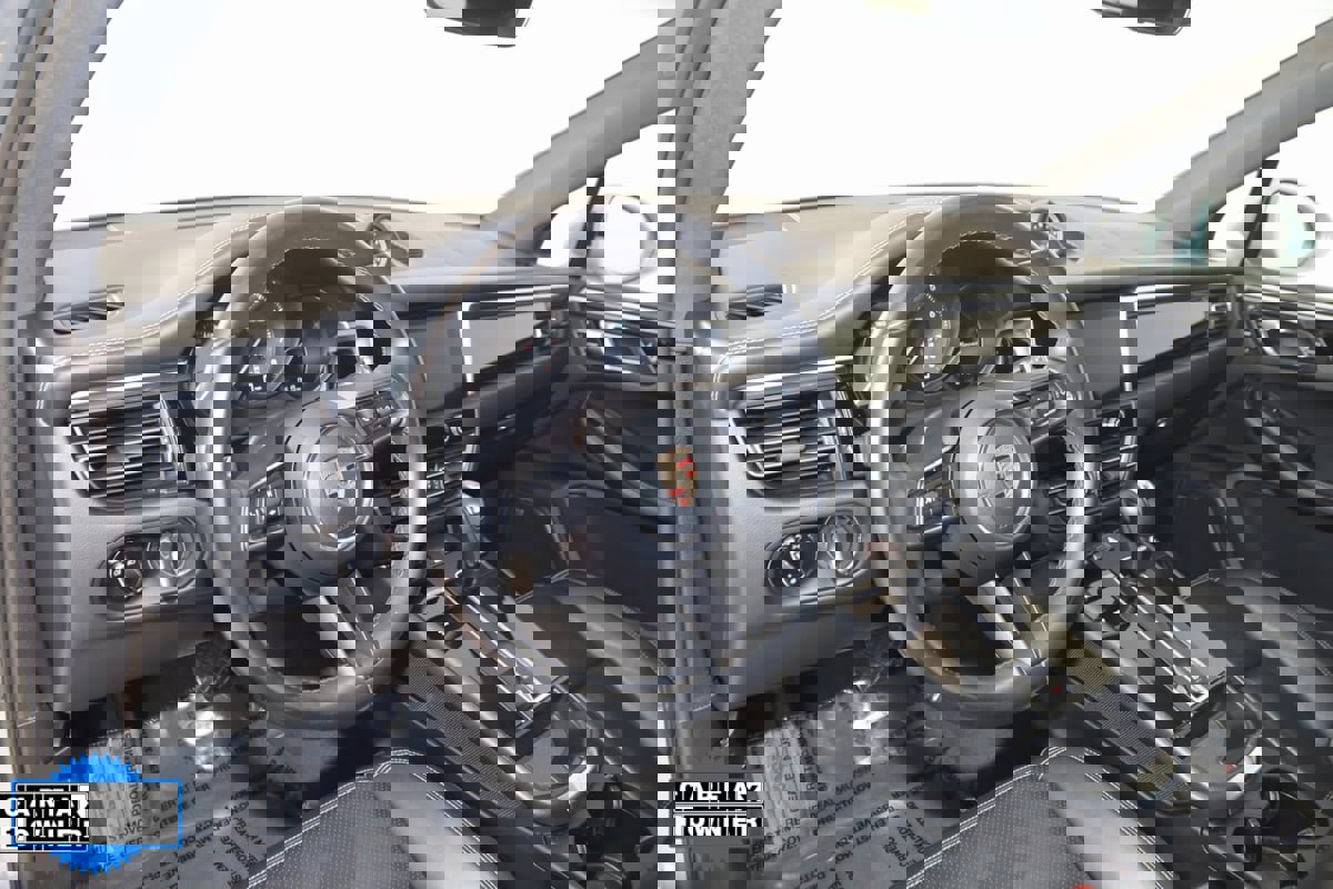 Used 2022 Porsche Macan image 28